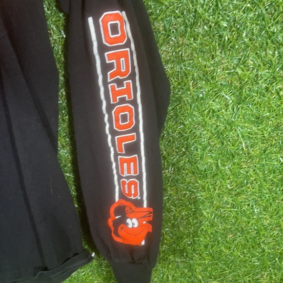 MLB Orioles Long Sleeve - Picture 3 of 5